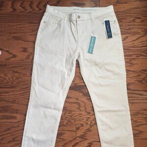 Old Navy Size 14 Tall Boyfriend Straight DROIT Cotton Blend Jeans White NWT